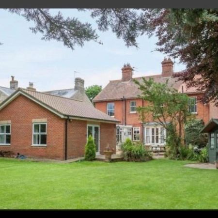 The Old Surgery In Kessingland Villa Lowestoft Exterior photo